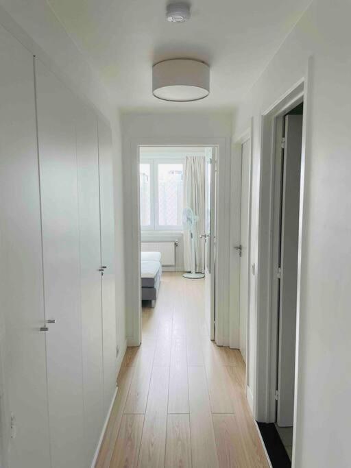 Apartment Familial, Lumineux Avec Parking & Terrasse Ostende
